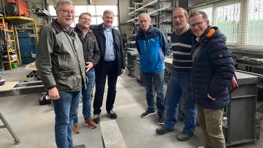 Geschäftsführer Jörg Haus (2.v.r.) mit Teilnehmern des FDP-Gewerbegesprächs