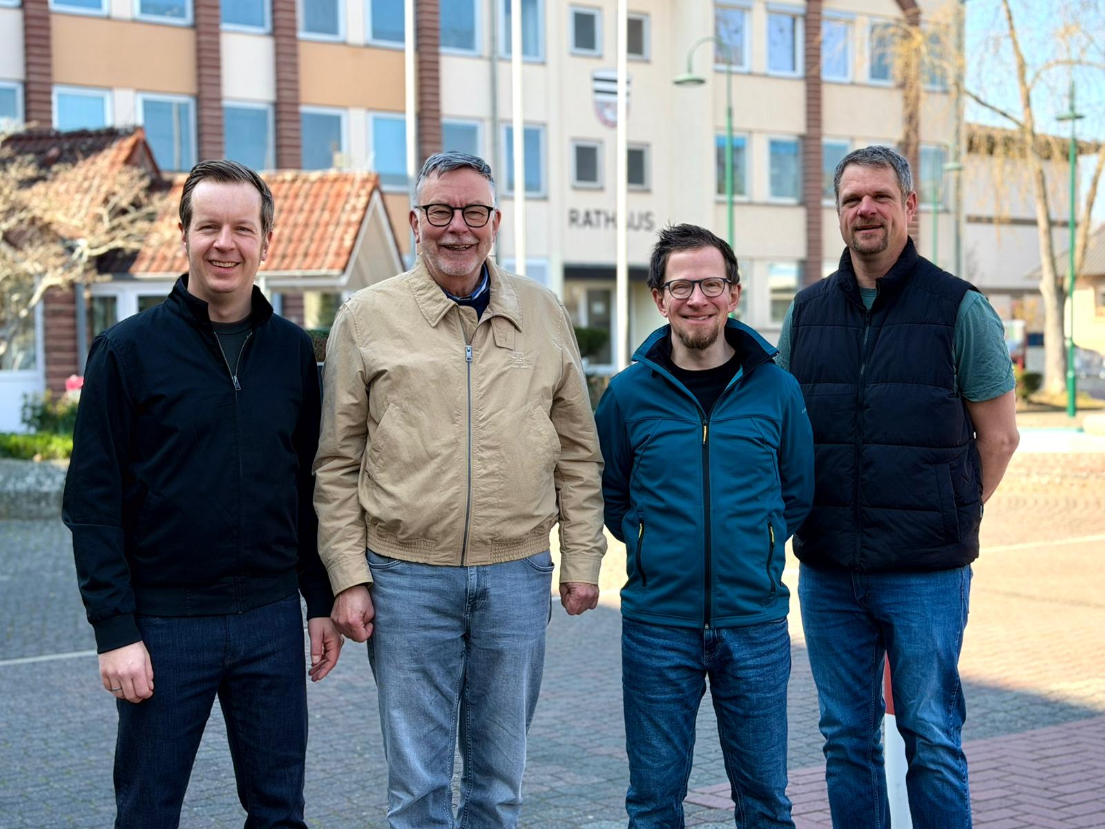 Die neue FDP-Fraktion in Münsters Gemeindevertretung (v.l.n.r.): Christian Richter, Jörg Schroeter, Arne Mundelius, Matthias Matheis. Urlaubsbedingt nicht auf dem Foto ist Albert Matheis.